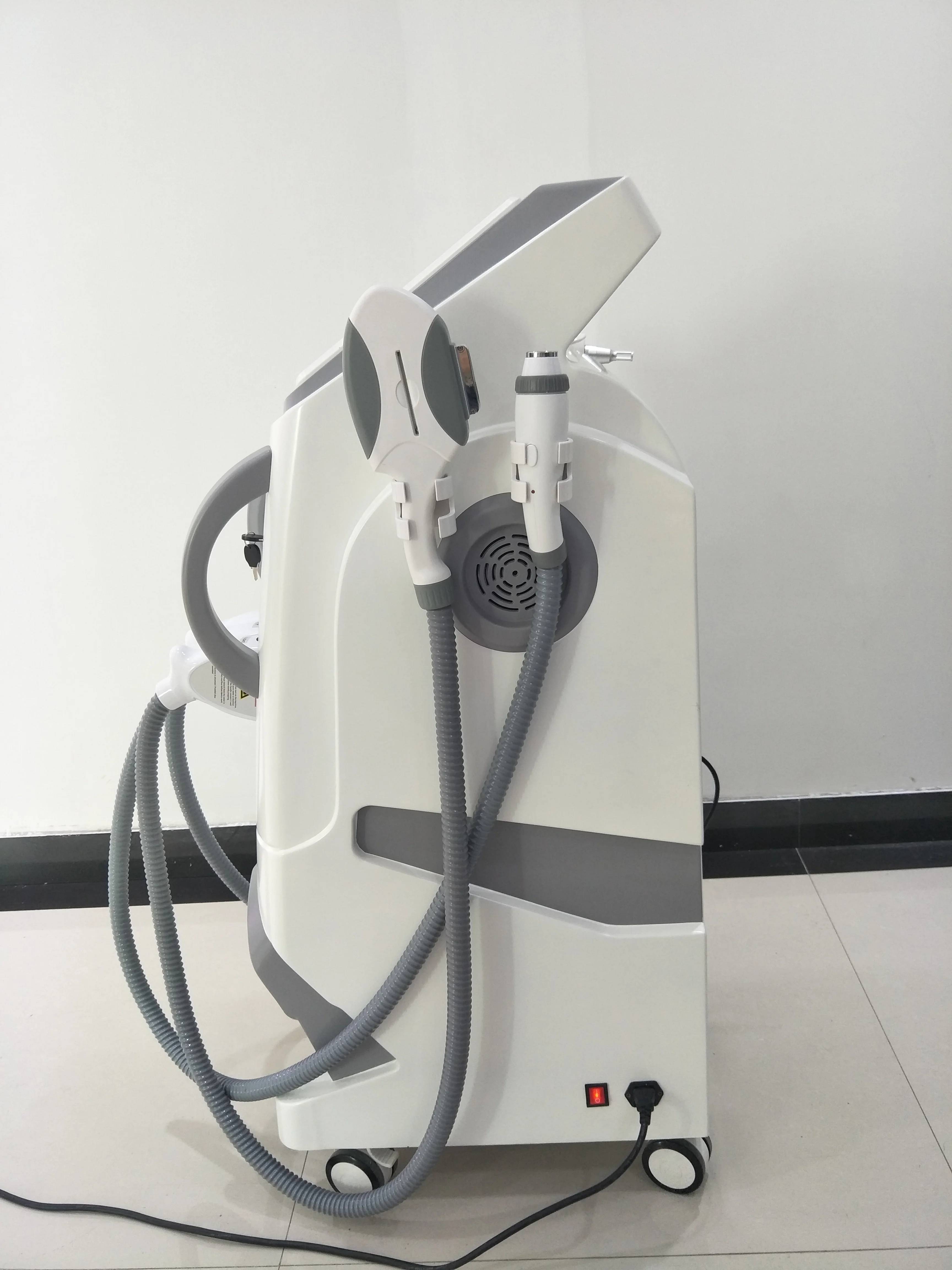 360 Wholesale Magneto Optic 3 In 1 Multifunctional Dpl Opt Shr Rf Yag Picosecond Ipl Laser Hair Removal Machine