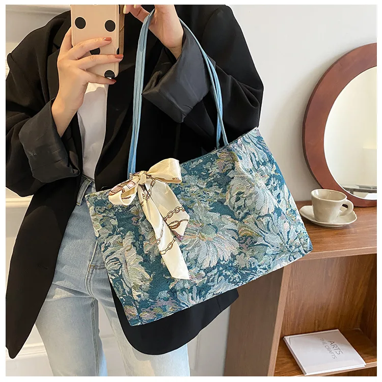 2022 Wholesale fashion purses and handbags for women large capacity jacquard canvas tote bags for lady