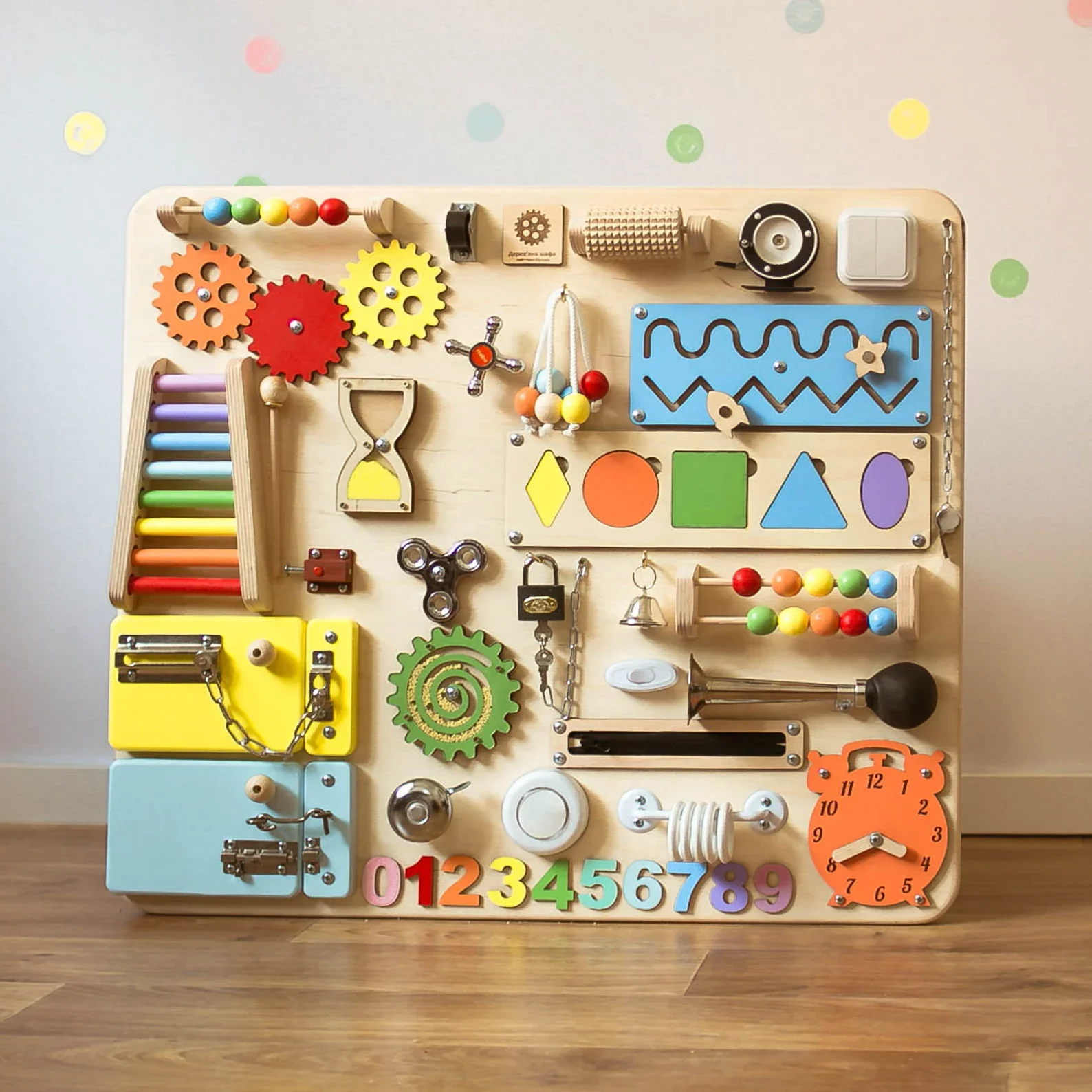 2022  customize Montessori  Early Education Training Organization  wooden busy board toy