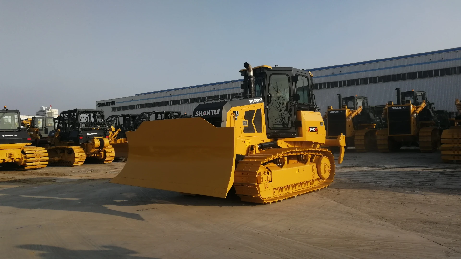 Китайский Топ 130hp мини гусеничный бульдозер пульт дистанционного управления Dh13k