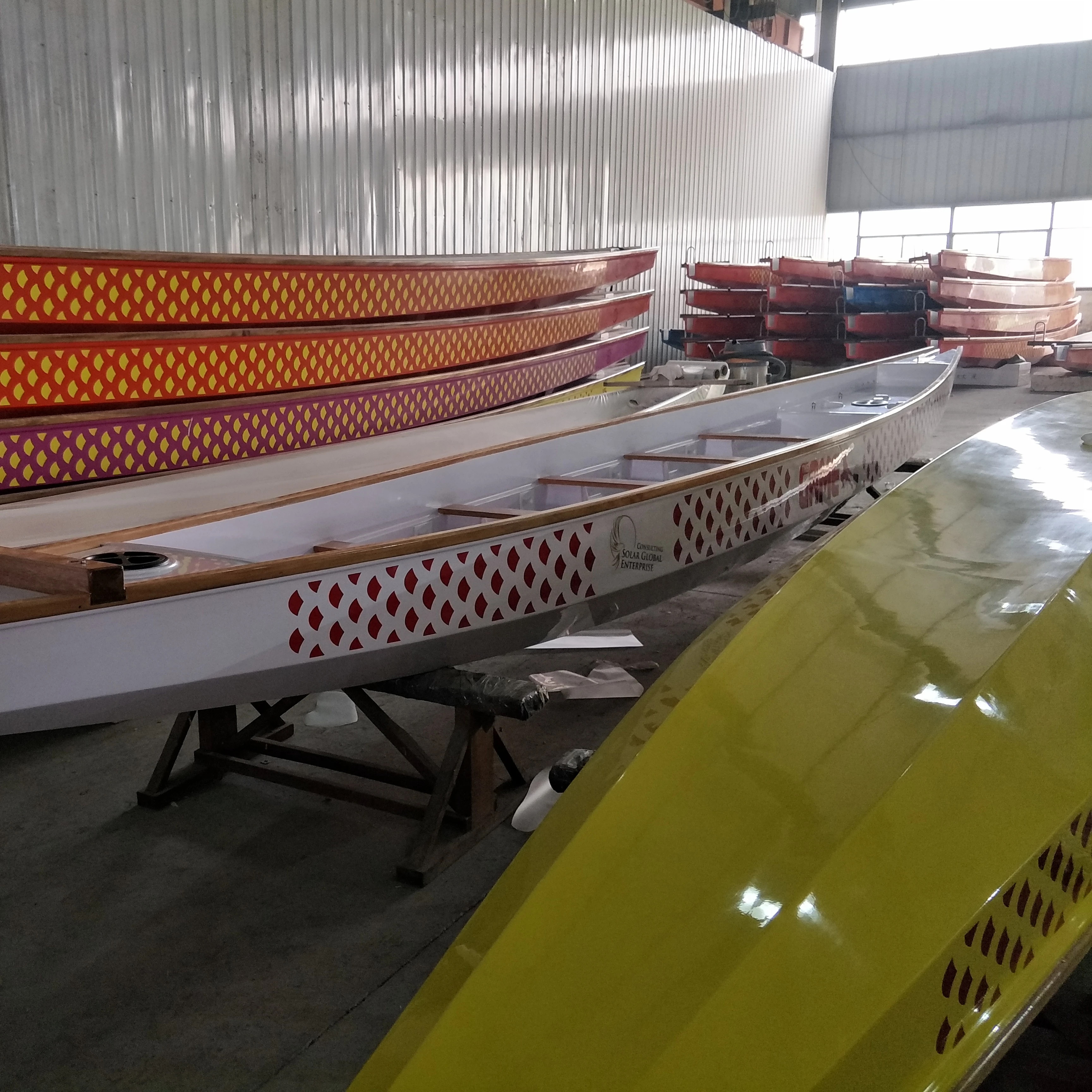 sea freight yellow and red scale FRP RUI model dragon boat color package