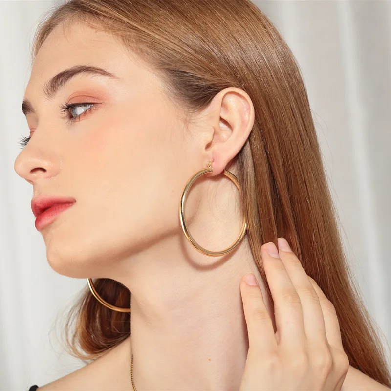 European and American fashion best-seller simple round smooth ear ring electroplating18KGold earrings factory wholesale