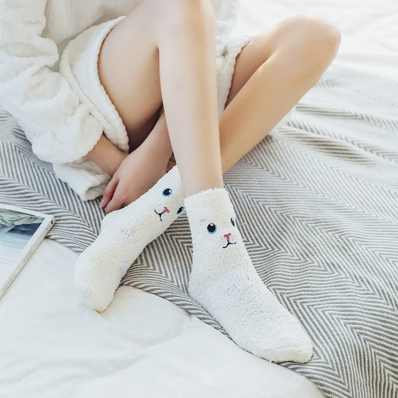 Cheap Wholesale Thick  Coral velvet fuzzy Warm Soft Women Cozy Winter Bed Socks Floor Home Fluffy Indoor Tube Socks