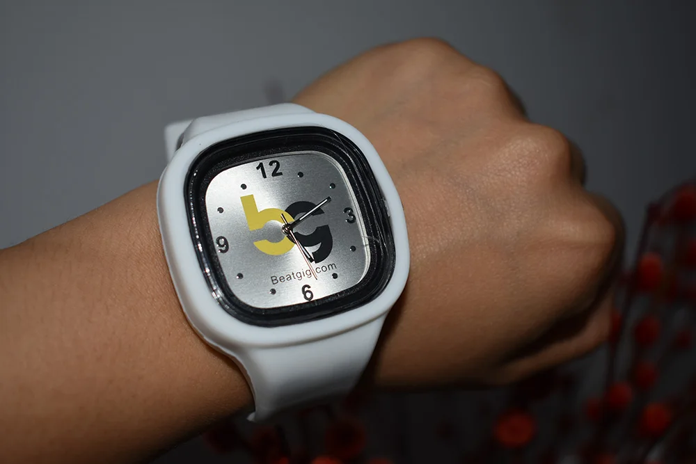2022 New fashionable silicon rubber watch customise logo silicone watch