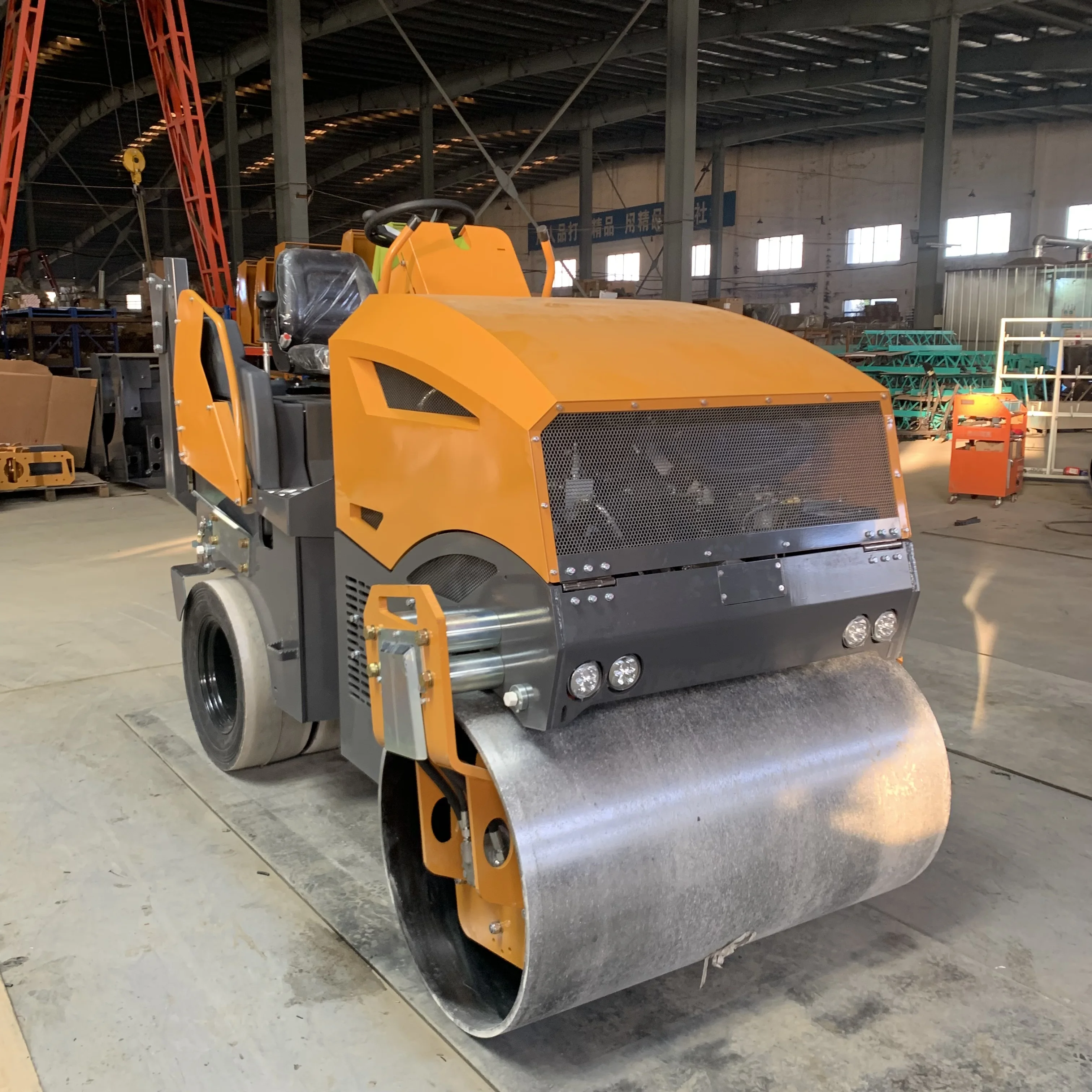 Construction Machinery 2 Ton 3.5 Ton 5 Ton Rubber Tire Roller Diesel Hydraulic Vibratory Roller Asphalt Road Compaction