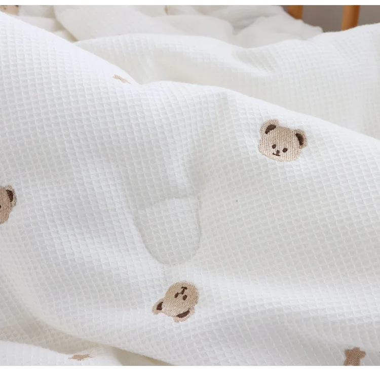 Cute 100% Cotton Mini Waffle Embroidery Baby Quilts Soft Dots Minky Baby Bedding Set