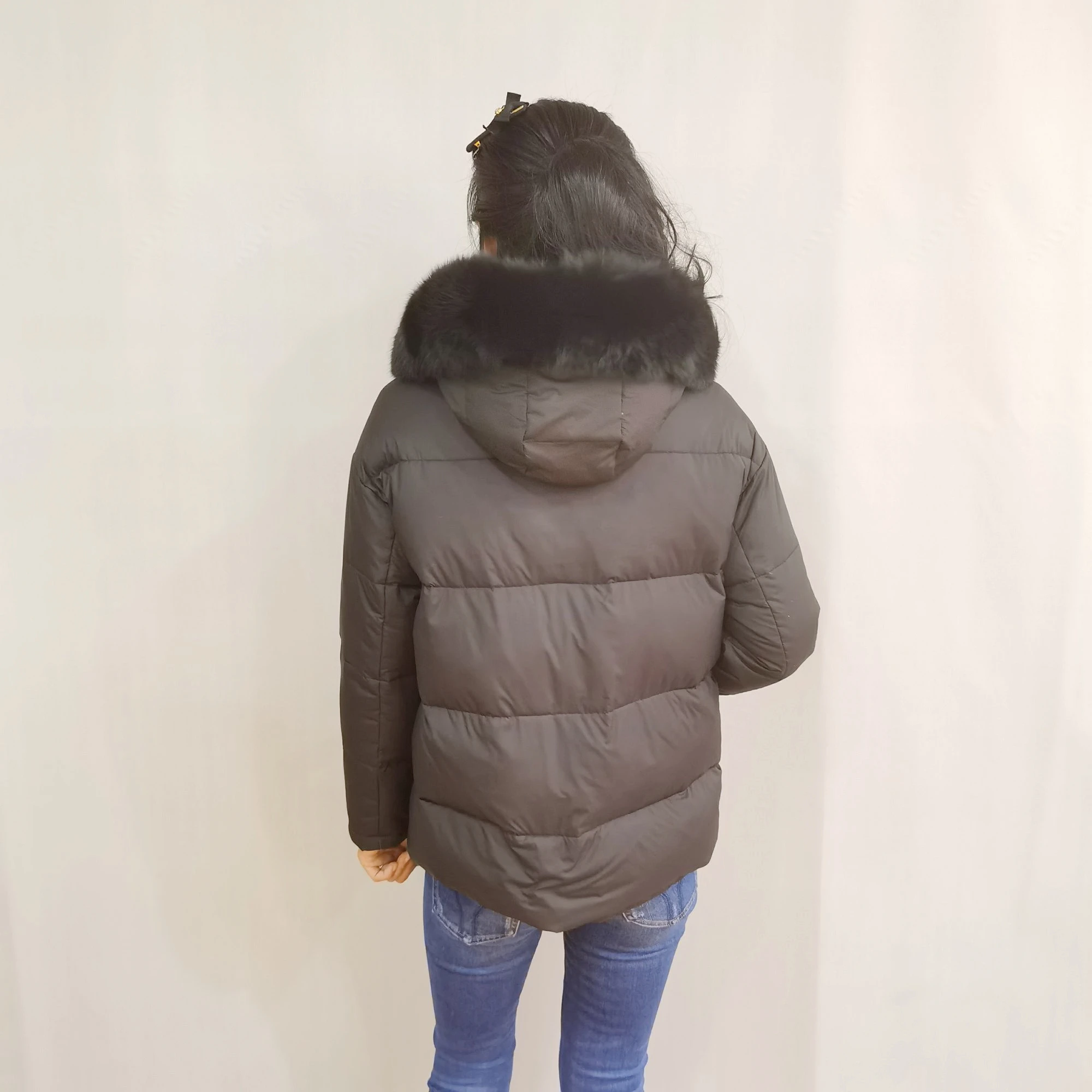 Custom OEM Real fur collar thickened women coat women winter down coats and jackets with fur and hoodie duck down jackets