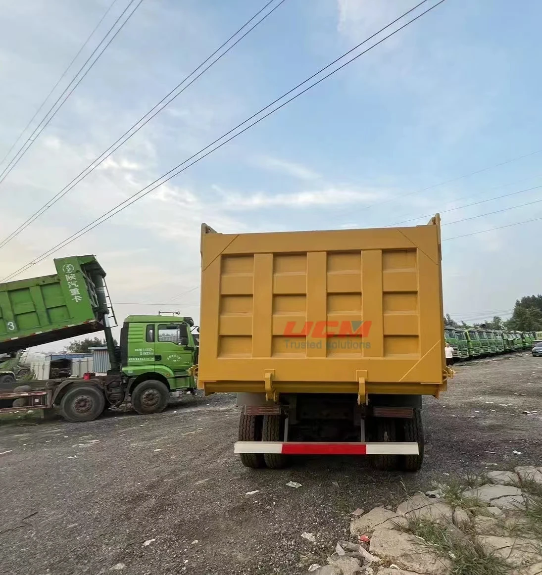 Used Sinotruk Howo 6x6 6X4 6 Wheel 25ton to 35ton diesel off Road Dump Trucks for Sale
