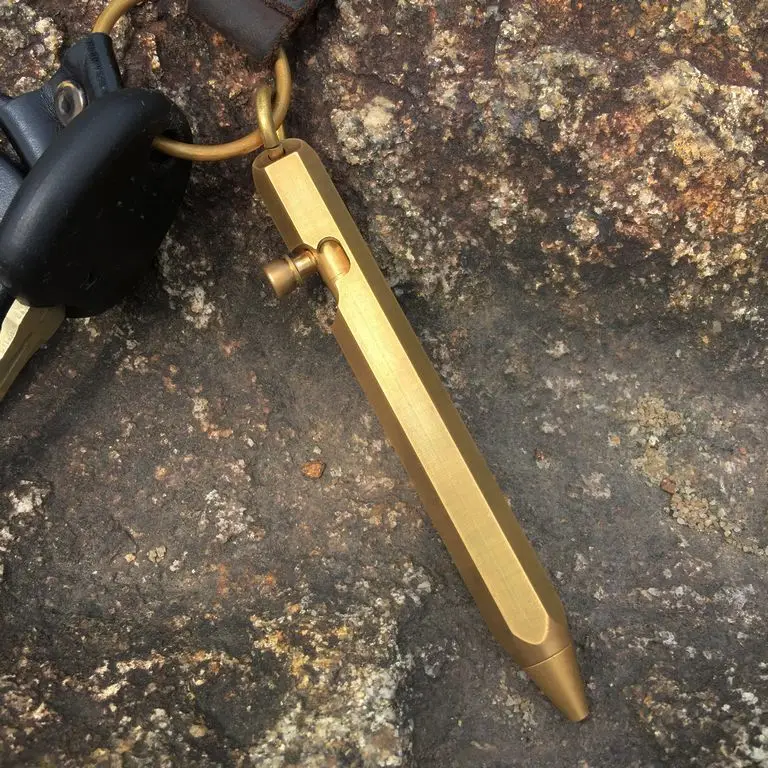 Retro Masterpiece Six Edge Personalized Logo Hexagon Ball Pen Defense Mini Pocket Brass Bolt Action Pen with Key Ring