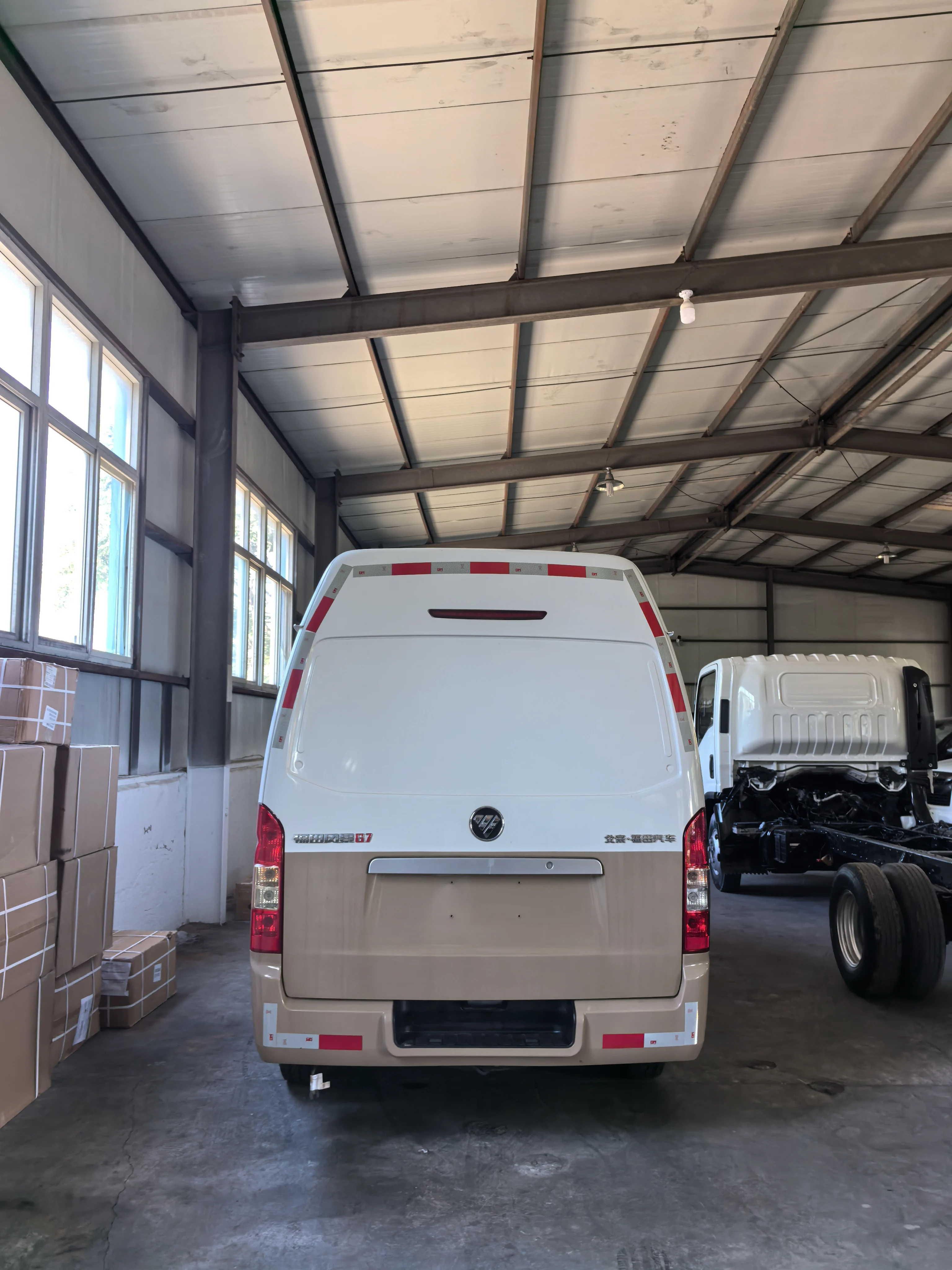 FOTON G7 VAN TRUCK