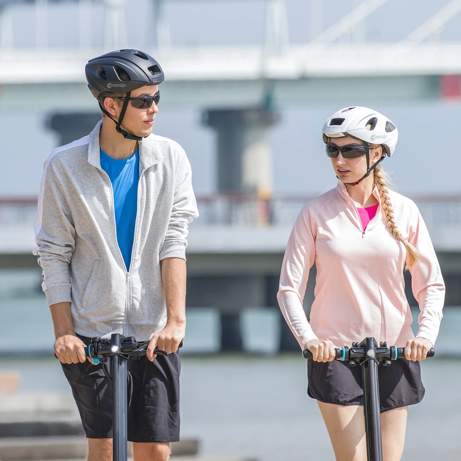 Smart Helmet Manufacturer Outdoor Sports Protective Device Helmet Casco De Ciclismo Profesional Inteligente Con Bluetooh Helmets