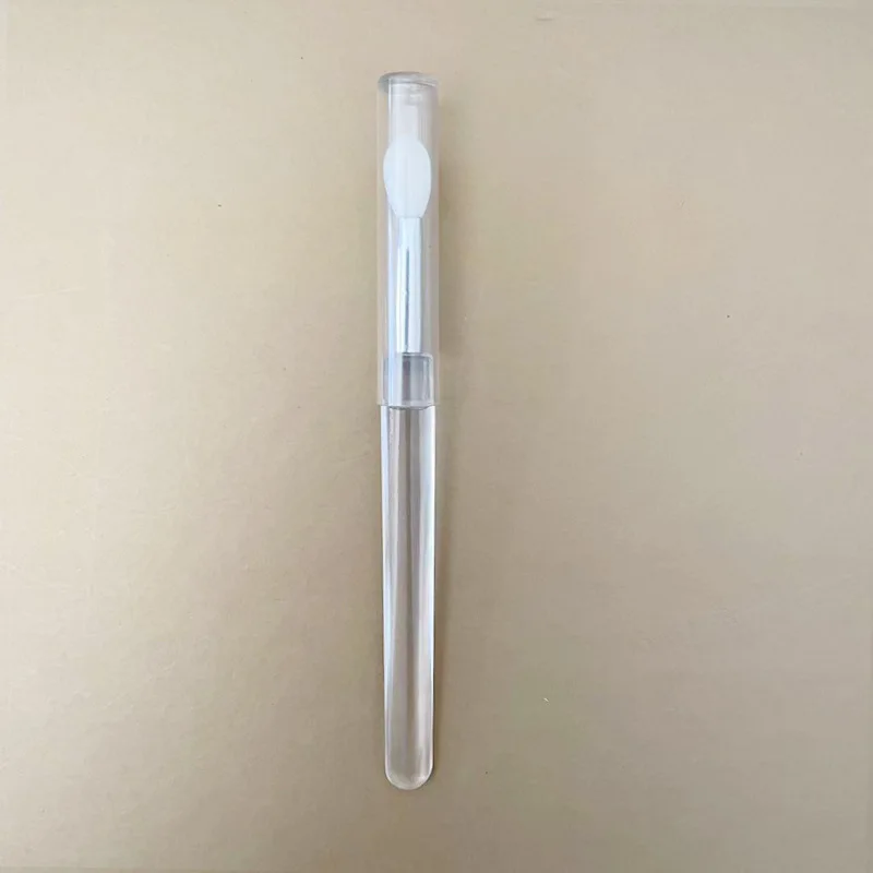 Amazon Hot Sale multifunctional  lip scrub Exfoliate makeup remover brush long Handle silicone lip mask  Applicator Brush with