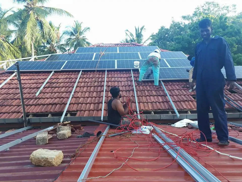 complete hot selling on grid 2kw 3kw 5kw mini solar power panel system kit for home