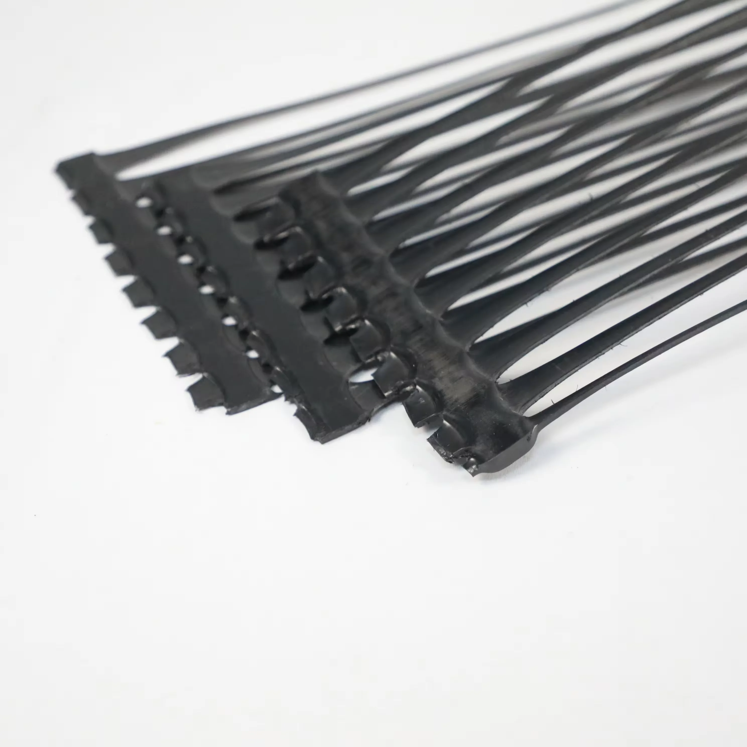 Uniaxial Black PP Geogrid for Soil Reinforcement 60KN Product Generation