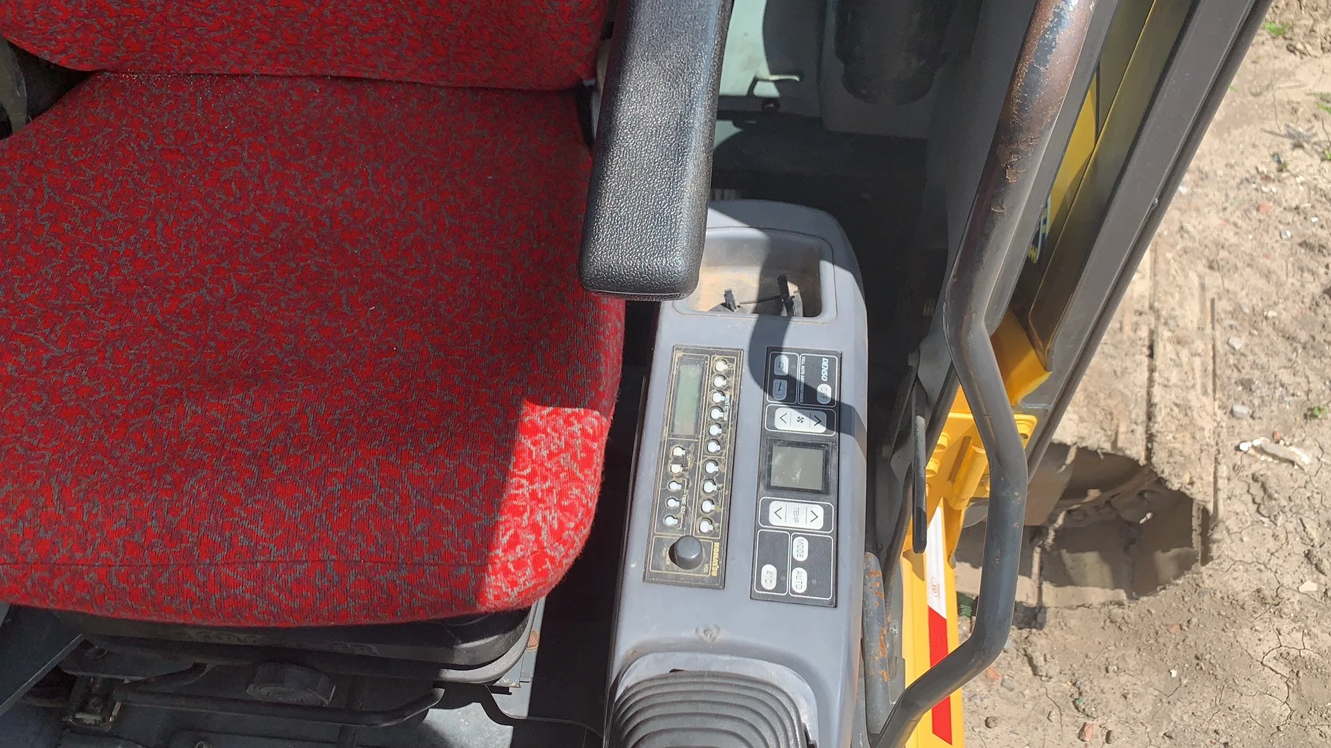 Durable used Japan construction machine escavadora PC130-7 PC130-8 second hand heavy duty crawler digging equipment