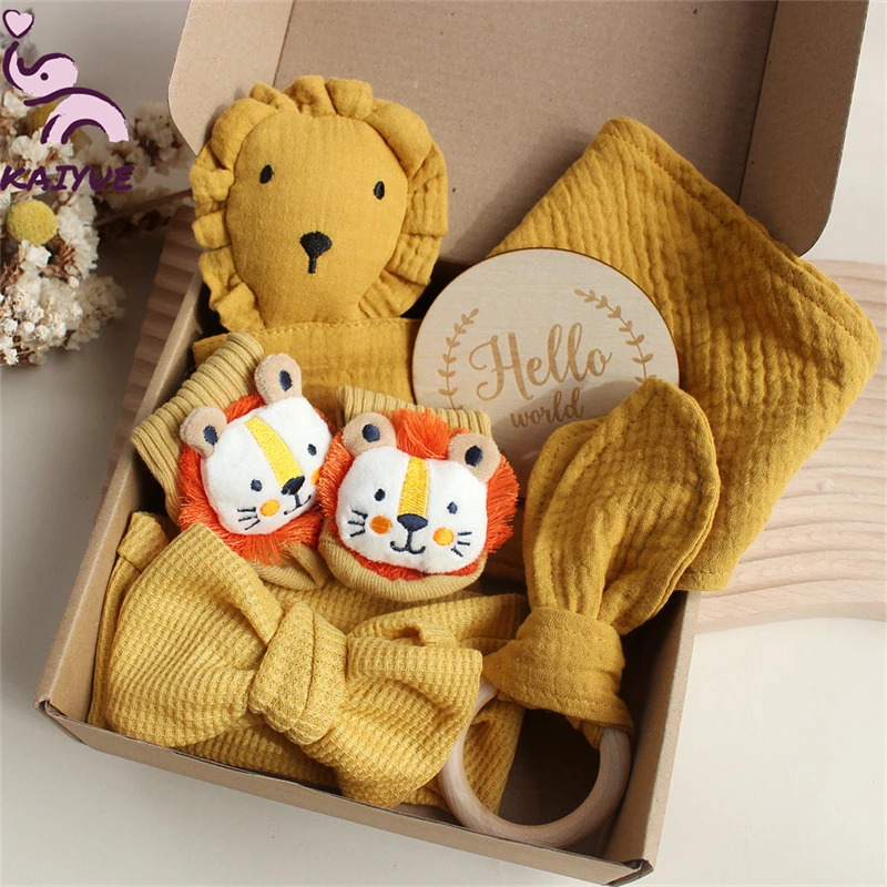 2024 New Arrival Newborn Bedding Set Baby Swaddle Gift Box with Shower Receiving Muslin and Bamboo Cotton Blanket