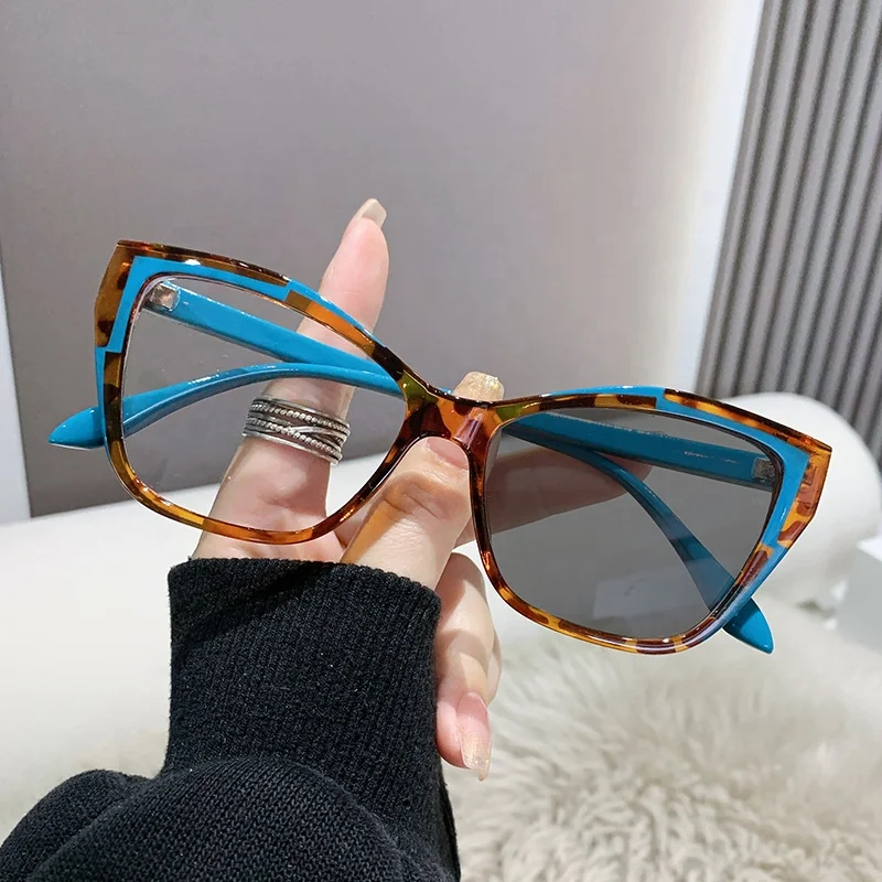 Africa Hot Selling factory wholesale prices transition anti blue light photochromic glasses for women