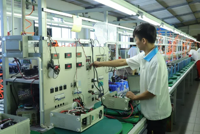 SNADI 1KW off grid  camping portable solar power systems generator kit energy storage lithium  battery system