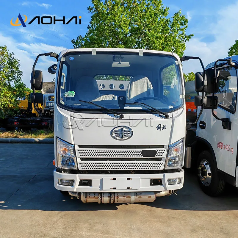 FAW Oil Tanker Truck 4X2 20000 Liters Diesel Tanker Truck With Fuel Dispenser  For Sale