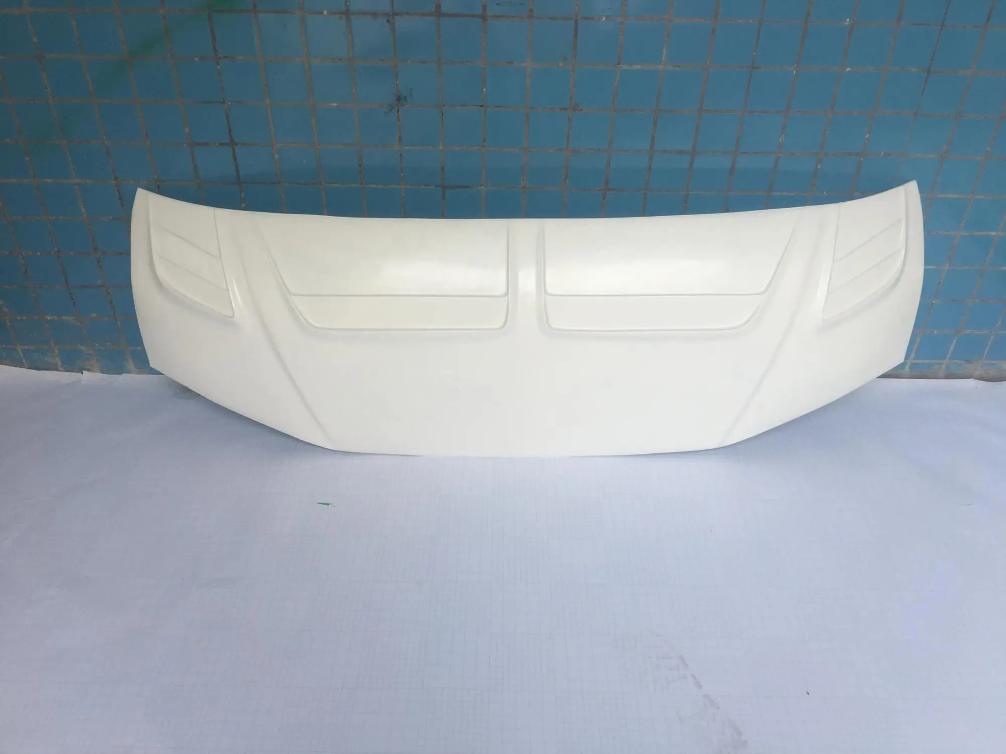 SUNLOP HIACE VAN PARTS #001205 FIBER GLASS MODIFIED HOOD LOWROOF NARROW BODY FOR COMMUTER 2005-2009 2010-2013 2014-2018