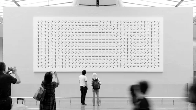 Creative Kinetic Clock Sculpture Modern Dynamic Art Wall Decoration Installation Custom Printing Metal Steel Model with Logo