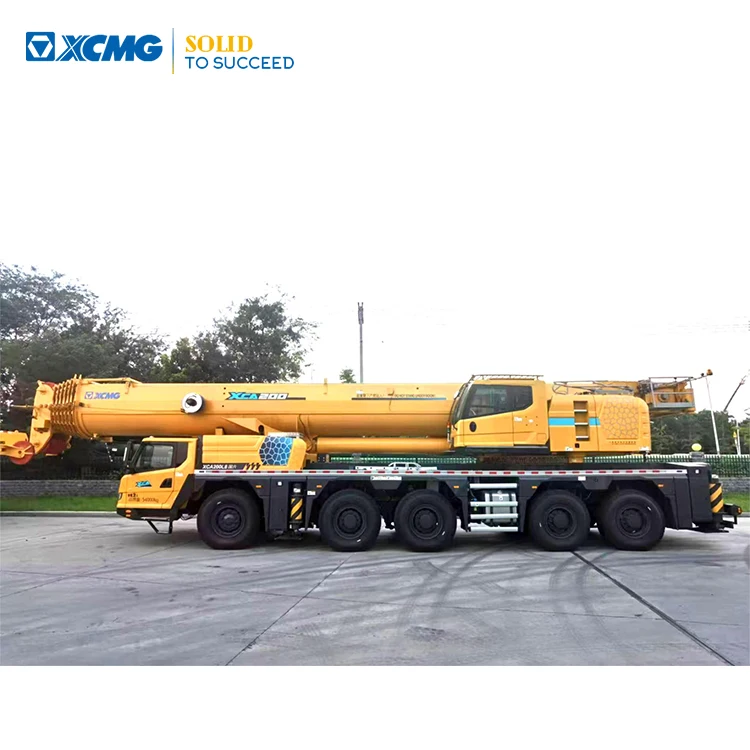 XCMG Official XCA200L8 Used Telescopic Crane Truck 200 Ton high quality