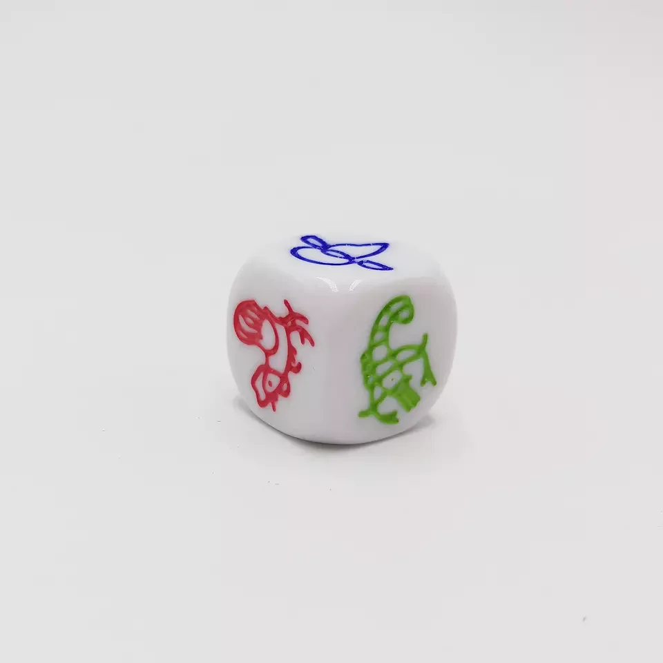 Hot Selling 6-sided Carved Round Corner Acrylic Game Dice Custom