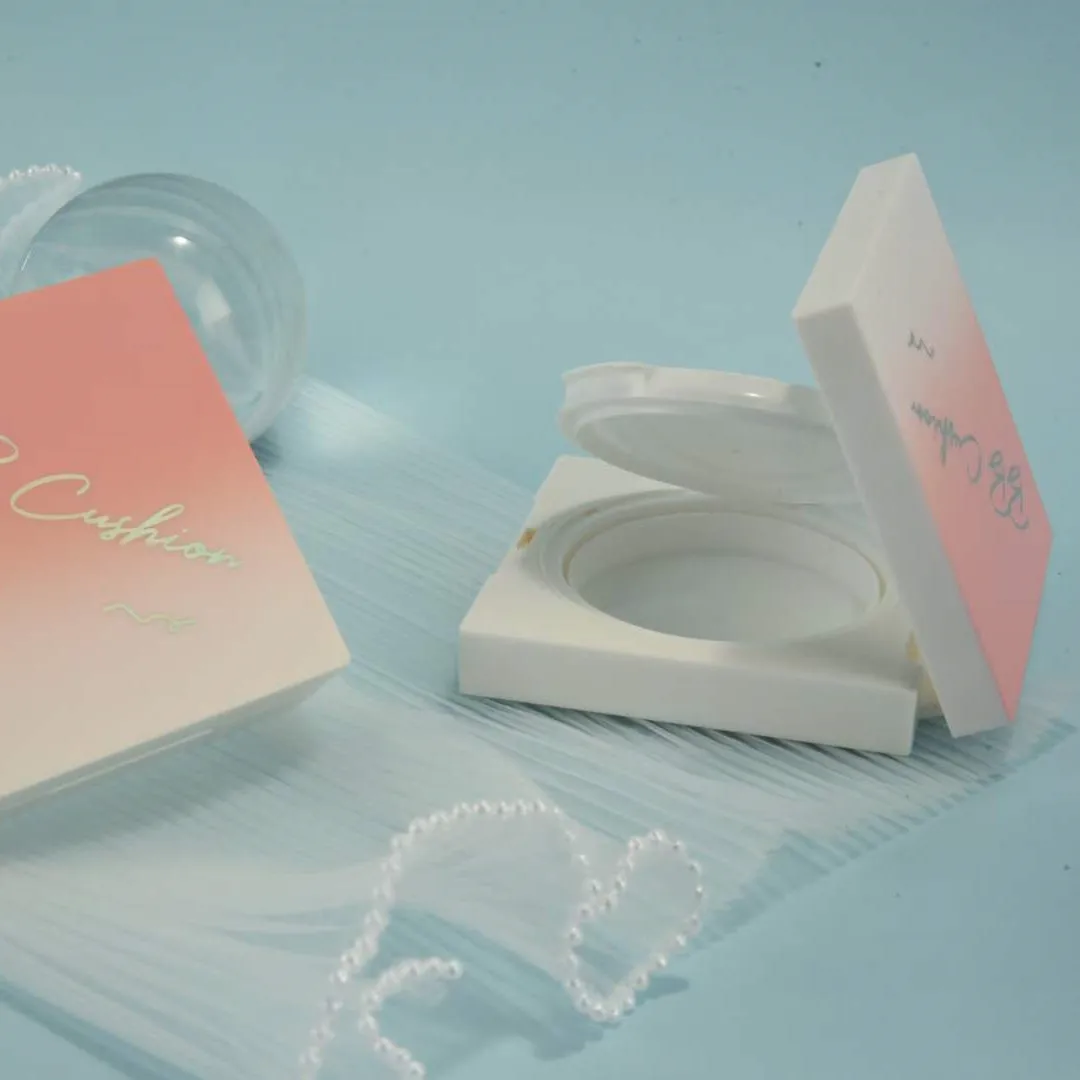 new mold plastic cute square air tight cushion packaging bb cream cosmetic compact container