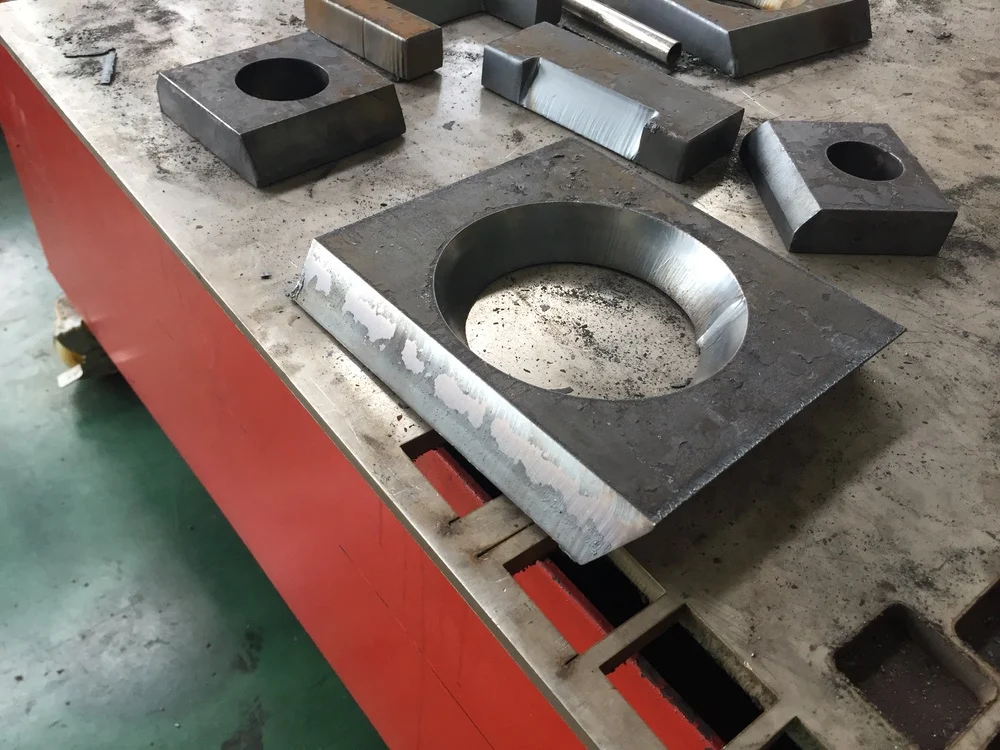 
5 axis CNC plasma bevel metal cutting machine HPR400XD &nbsp;&nbsp;