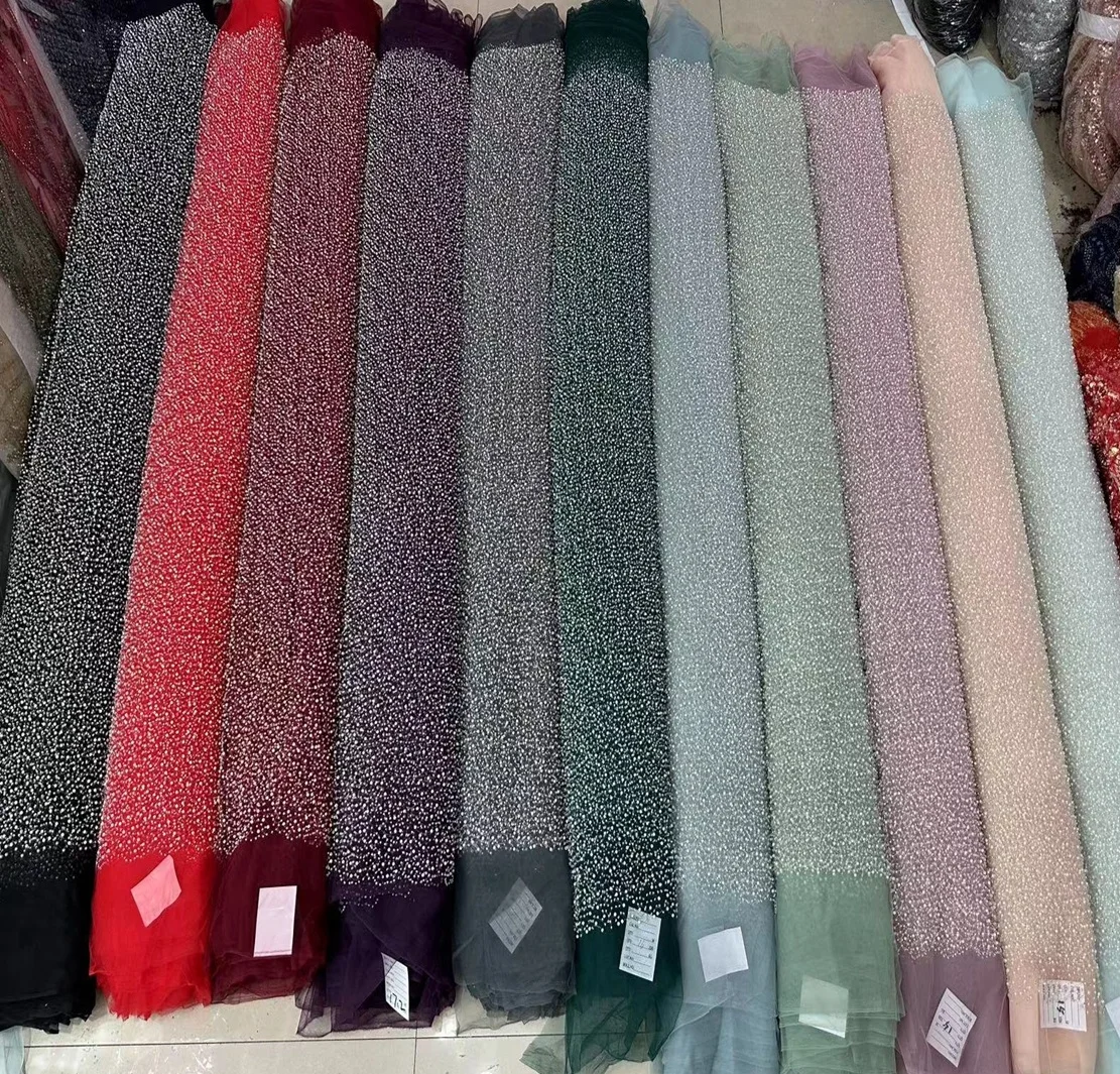 Пользовательские оптовая цена Высокое качество 11 видов цветов серебро вышивка бисером кружевной ткани с бисером и жемчугом для невесты