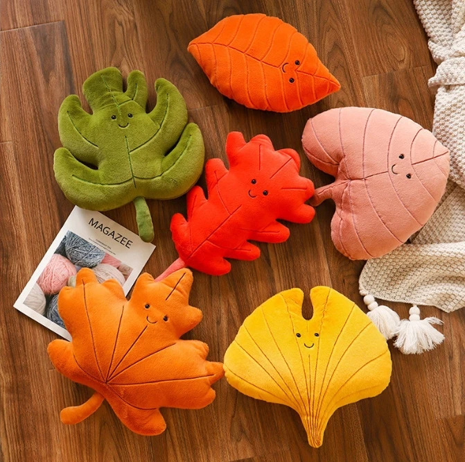 2023 New Wholesale New Soft Stuffed Leaf Shaped Plush Pillow Hot Selling Simulation Leaf Throw Pillow Creative Back Cushion