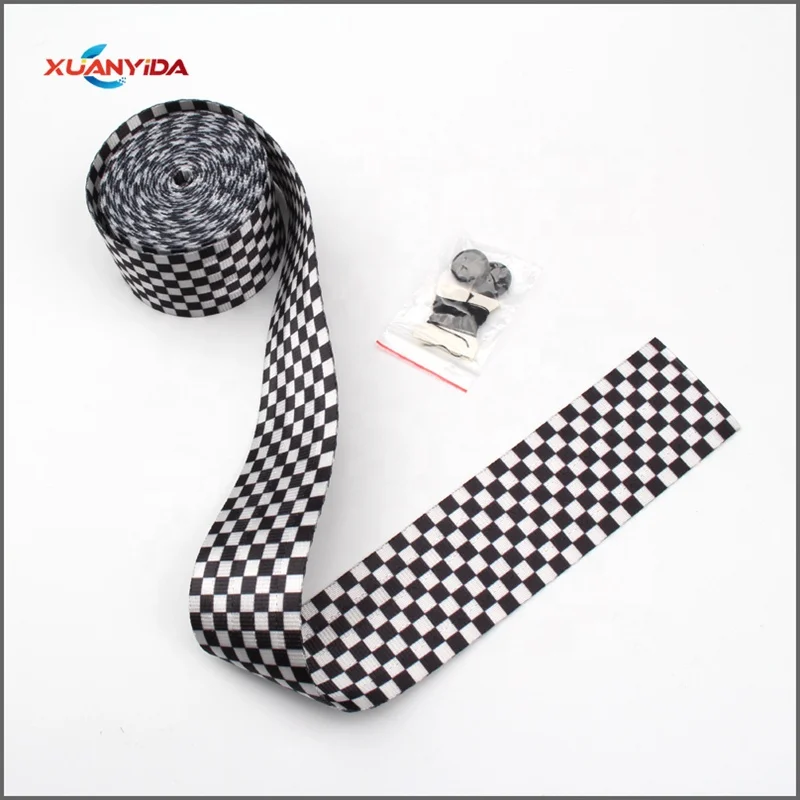 Ремень безопасности в черно-белую клетку для автомобилей audi
