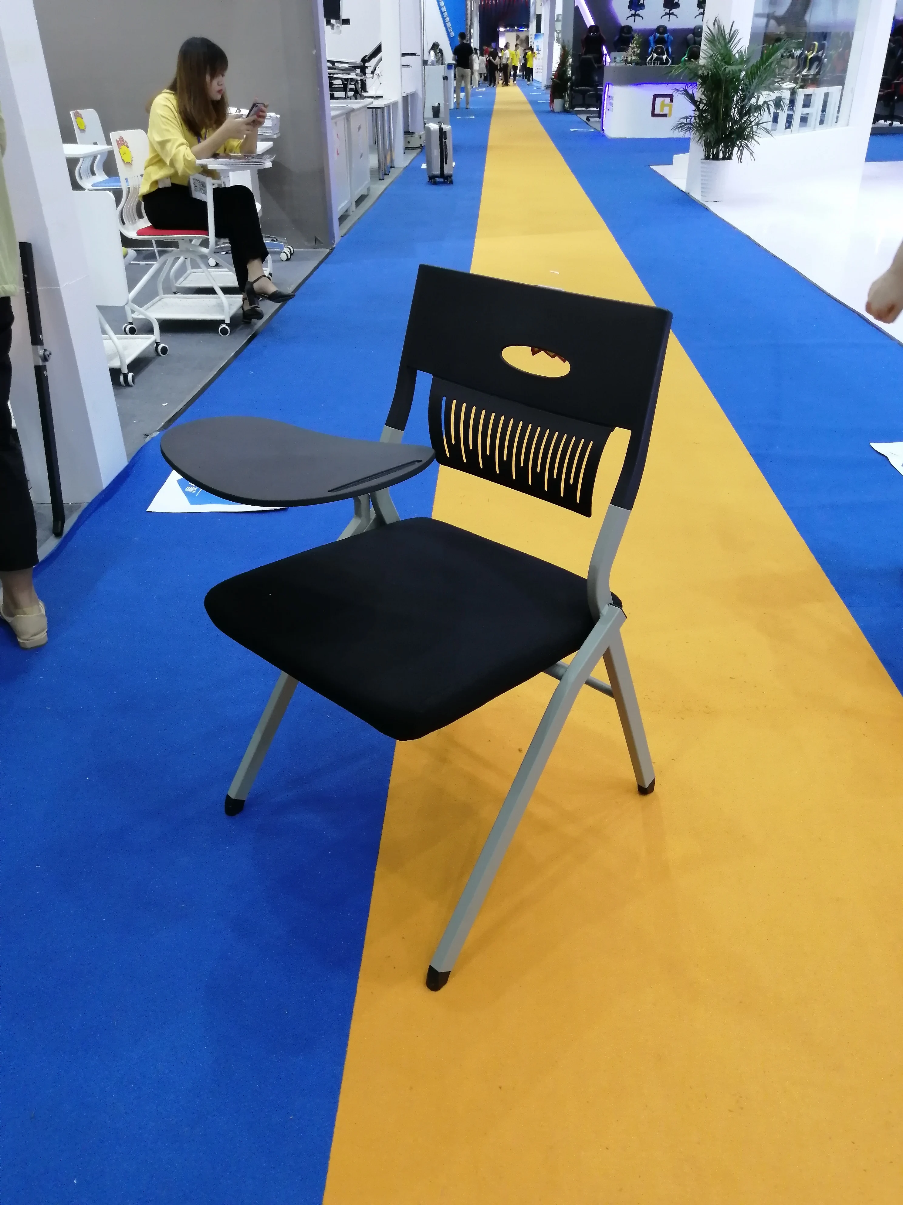 
High quality pp plastic conference chair multifunctional office chair training chair with writing desk 