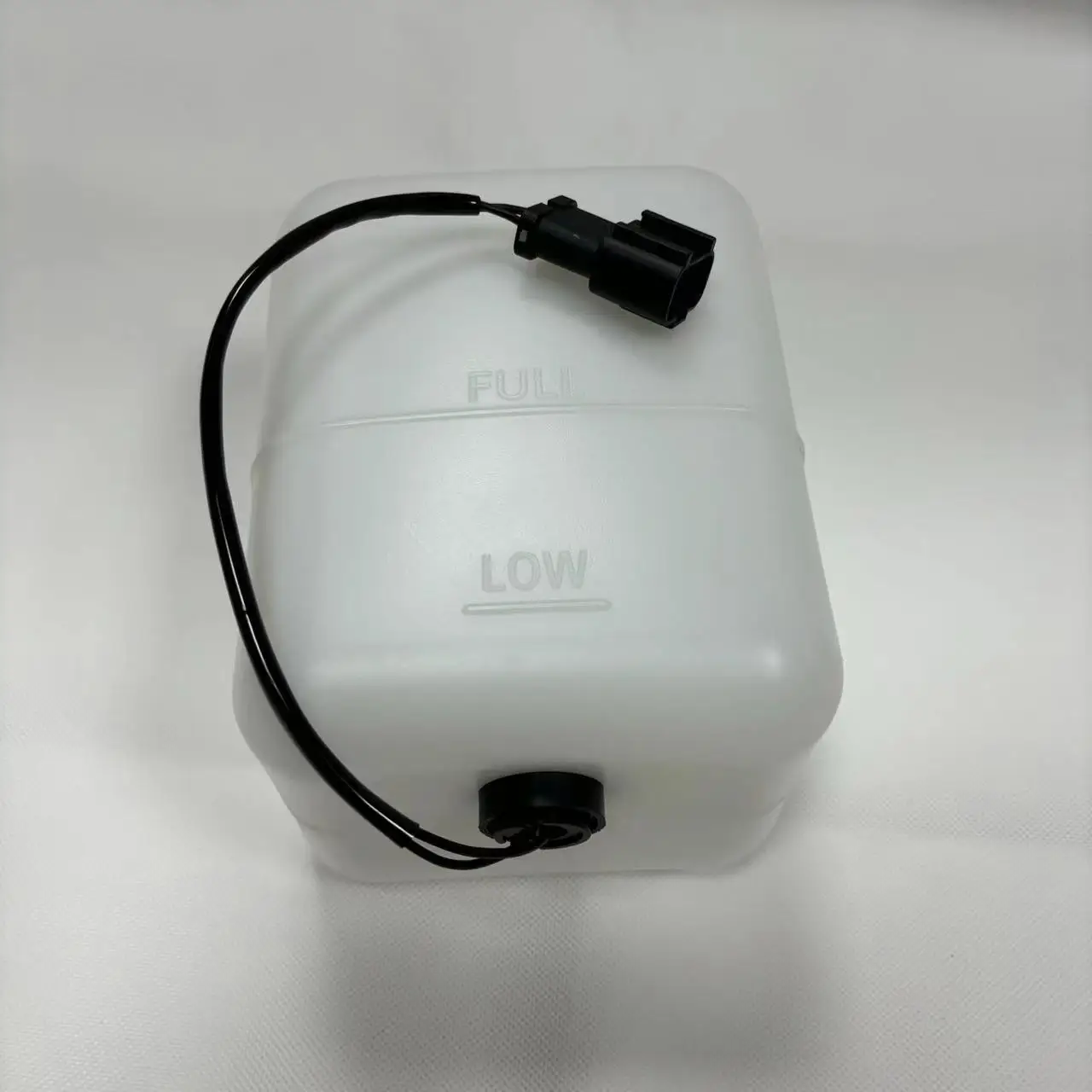 water tank 20Y-06-15240  Cooler Parts caterpillar Komatsu Kobelco Volvo Expansion  Tank 21t-06-11350  Radiator Coolant