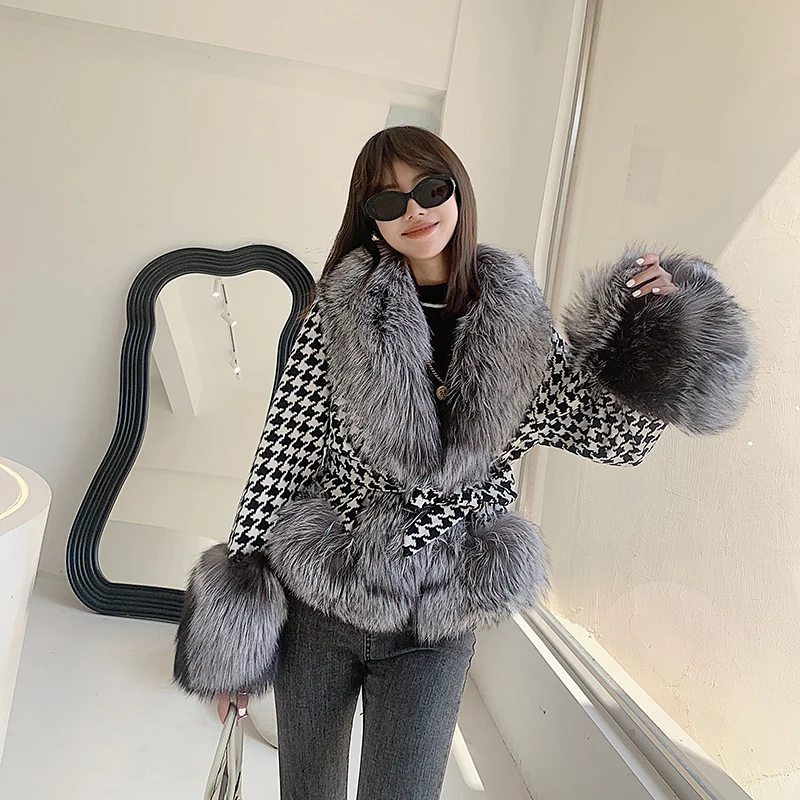 Wholesaler Factory Fox Fur Poncho  Chunky cardigan Faux Fur Trim Shawl For Women