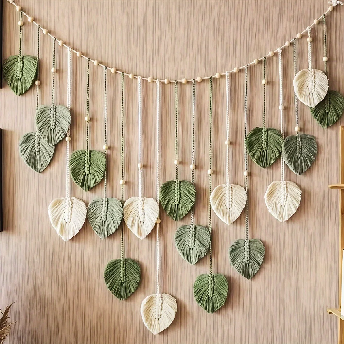 Beautiful Room Decoration, Leaf Hanging On The Wall, Modern Macrame Wall Art Tapestry, Macrame Feather Wall Hanging On The Wall