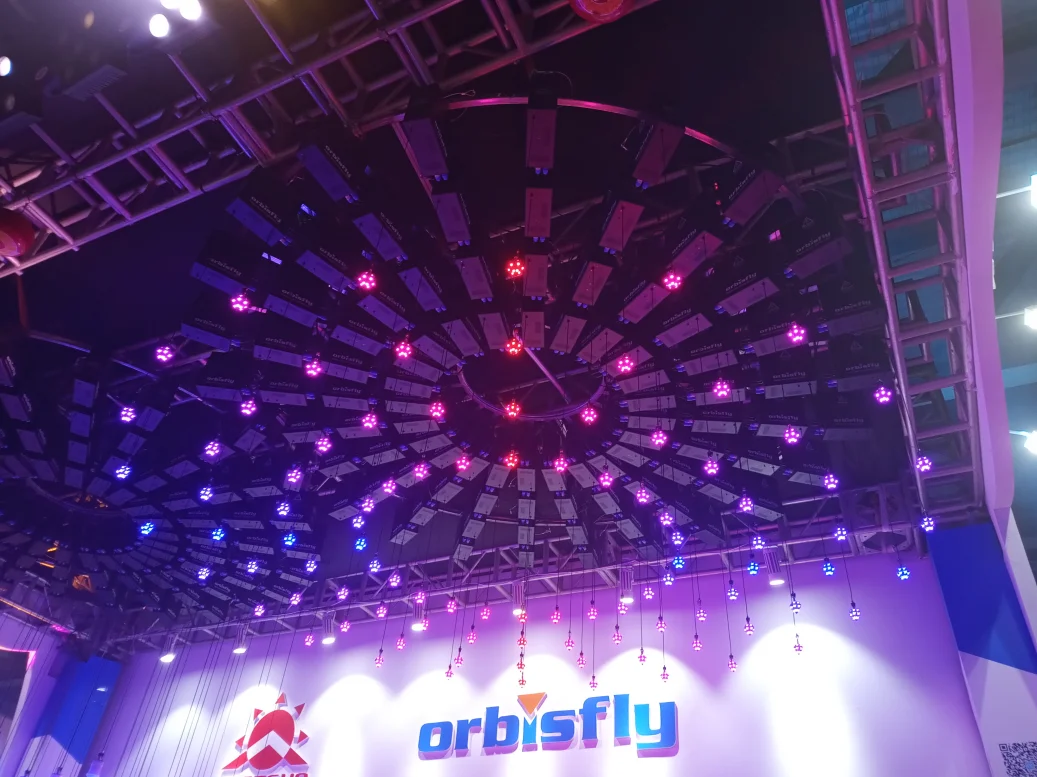 Подвесной светильник Orbisfly с кинетическим шариком подвесная ромбовидная шаровая лебедка DMX система кинетического освещения
