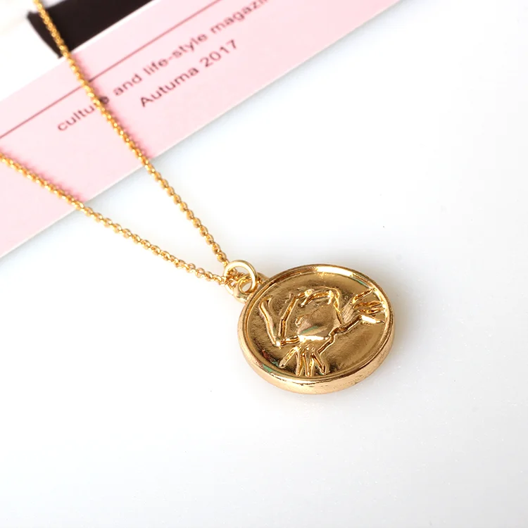 V&R Qingdao Jewelry Bijoux Crab Lobster Logo Pendant Necklace Round Alloy Pendant Necklaces