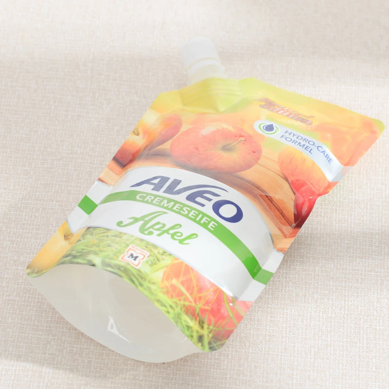 Liquid detergent bag Customized Free Design Foaming plastic laundry detergent bag spray pouch with nozzle