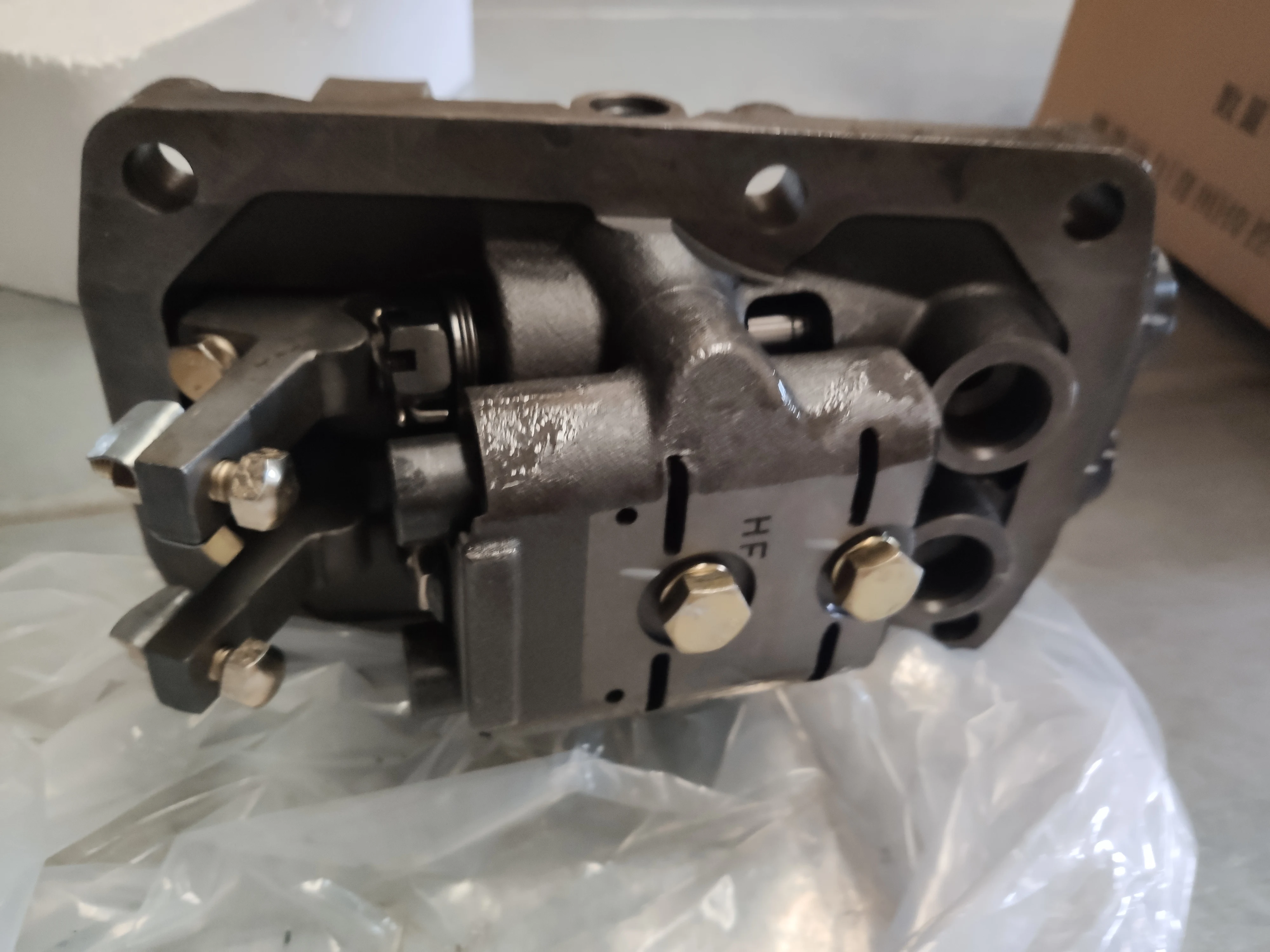 Высококачественный рулевой насос Shantui SD16 по низкой цене 154-40-00082