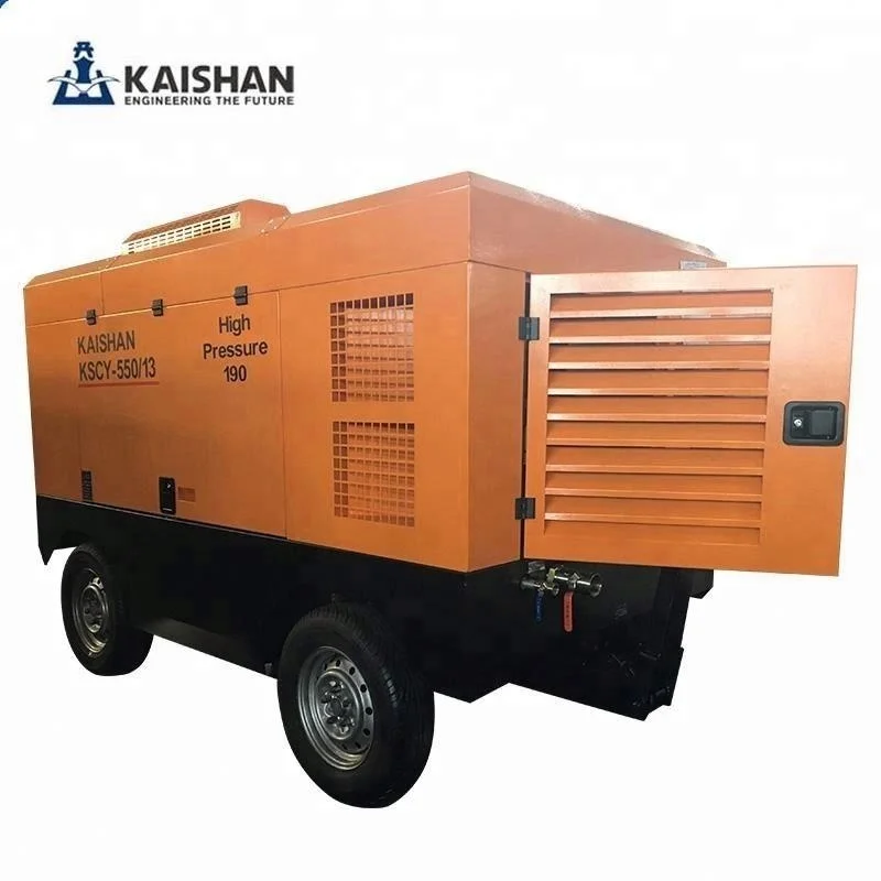 portable 550CFM 13bar screw air compressor diesel engine made in china