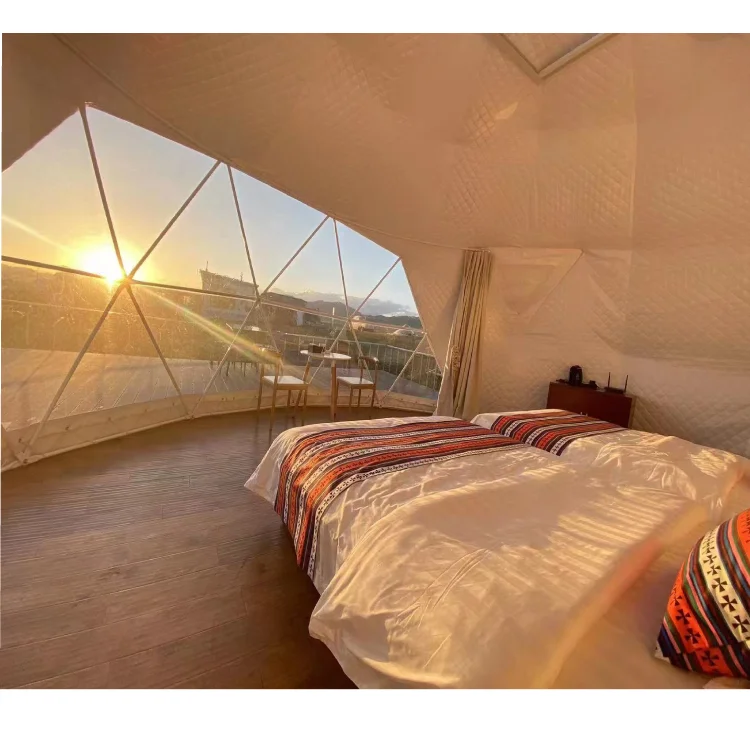 Outdoor luxury Family-friendly PVC Waterproof Half-Sphere Geodesic Dome Tent for Hotels and Glamping