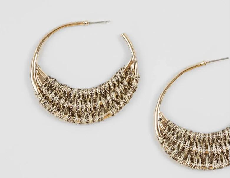 
charming round shape earring Gold color with Brown Lurex earring for girls and women 