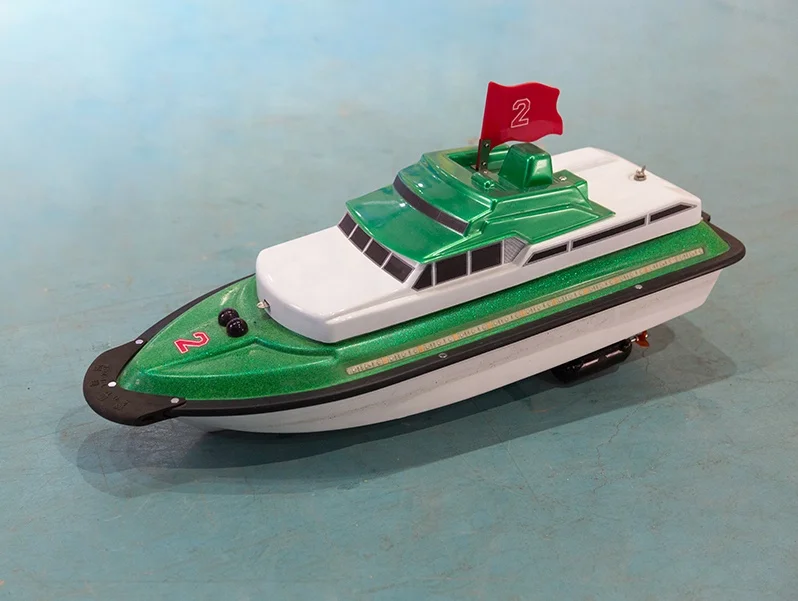 Bonhong 2.4G Remote Control High Speed Racing Boat Waterproof Rechargeable Model Electric Radio RC boats for Sale