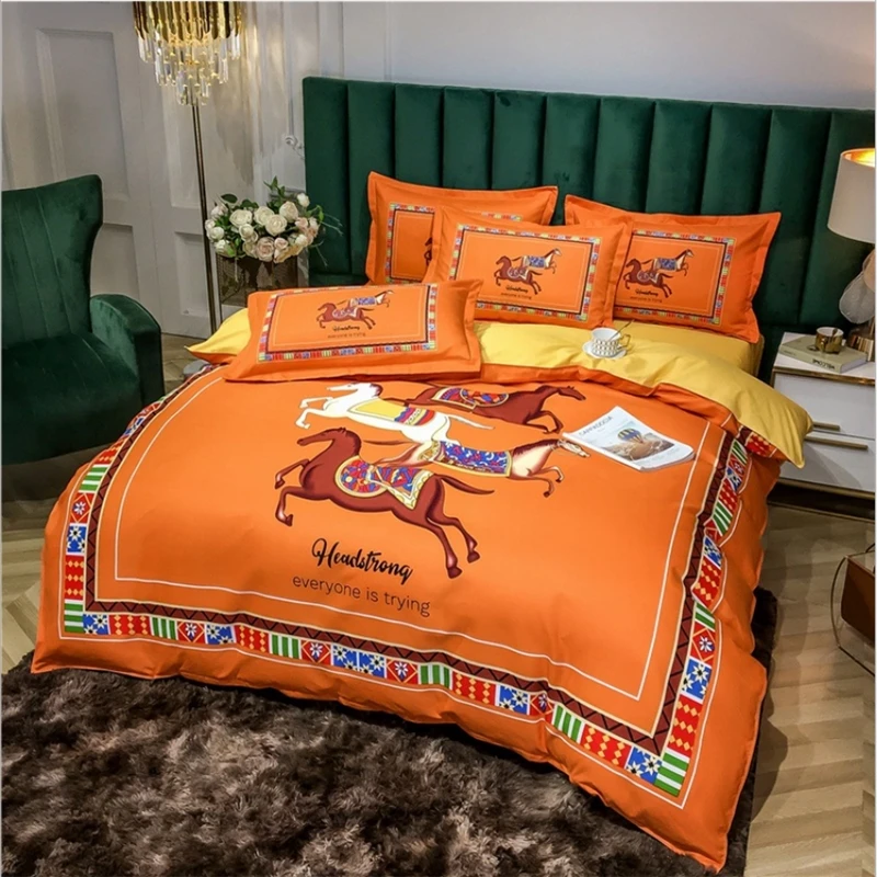 Factory wholesale 2021new design luxury microfiber fabric 150gsm high thread count smooth big size bed cover bedding set 4 piece