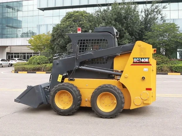 High Operating Efficiency Skid Steer Loader With Digger Attachment XC740K XC7-SR07