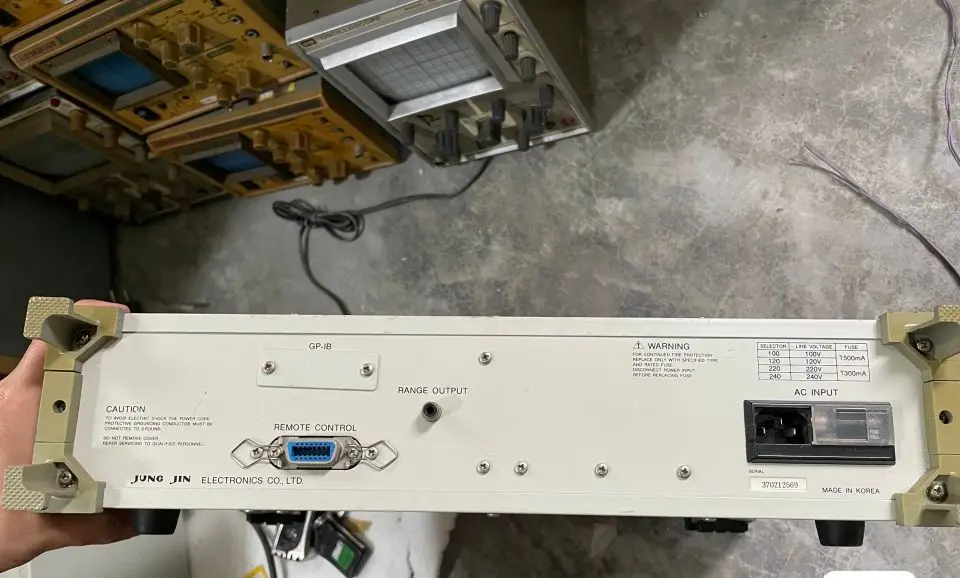 1pc CREDX/ JUNG JIN SG-1501 FM STEREO/FM-AM Signal Generator USED