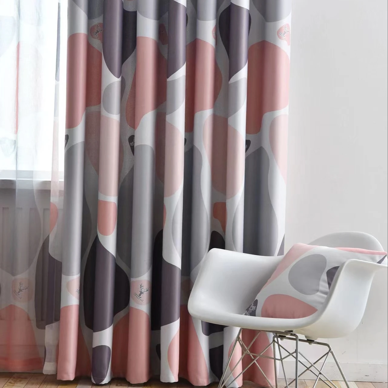 New Style Material For Curtains Printed Fashion Luxury Curtains Or The Living Room Window