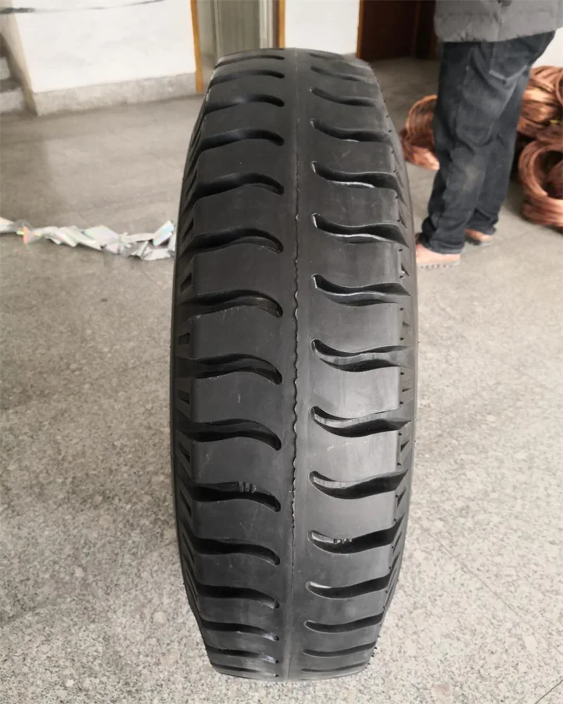 high quality tire 9.00-16  with light truck tire