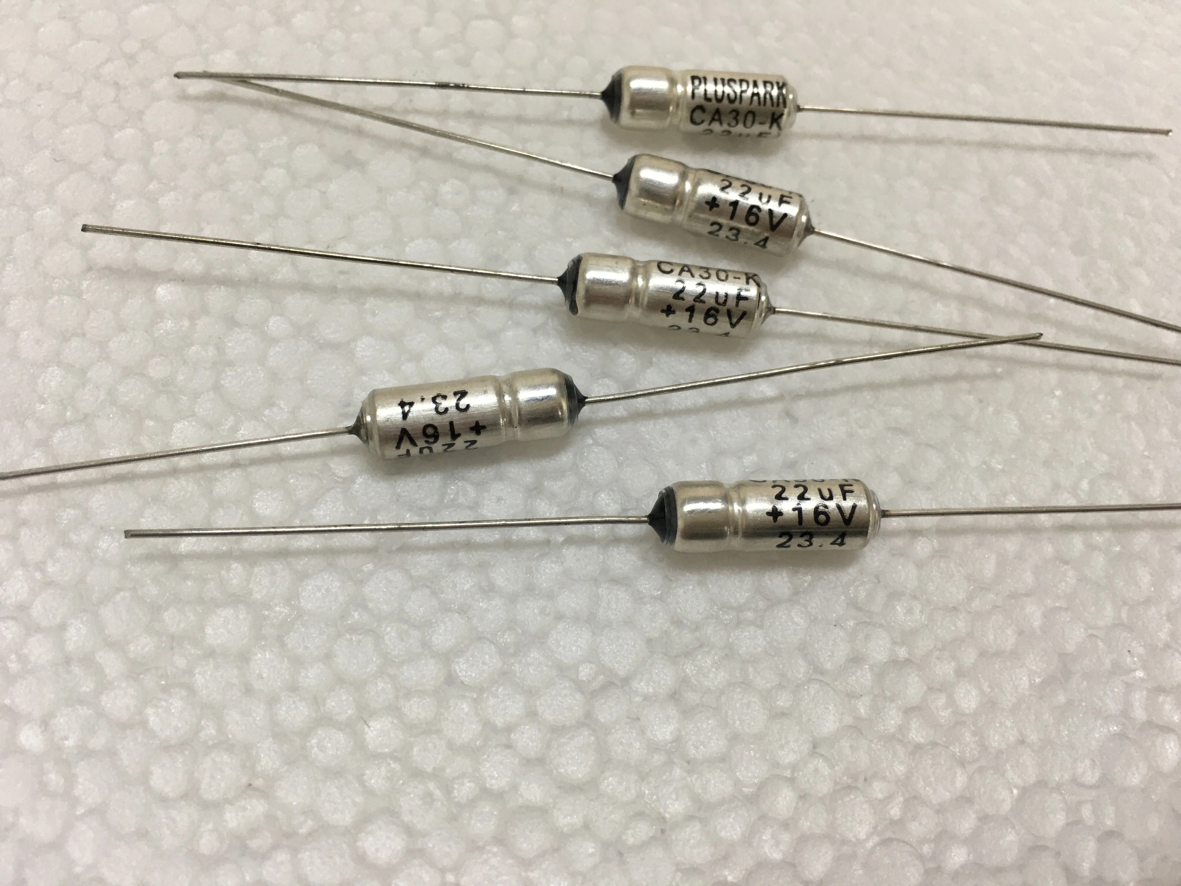 16V 2.2uF 2.2MFD 2.2MKF Wet Tantalum Capacitors with Epoxy End-Fill Sintered Anode